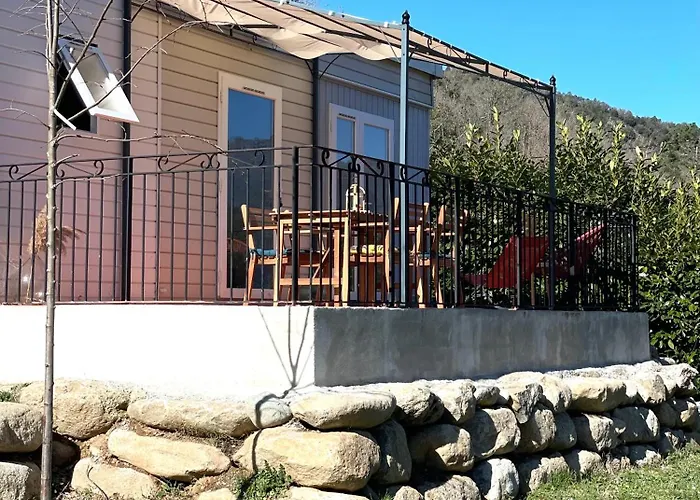 A La Campagne Apartment *